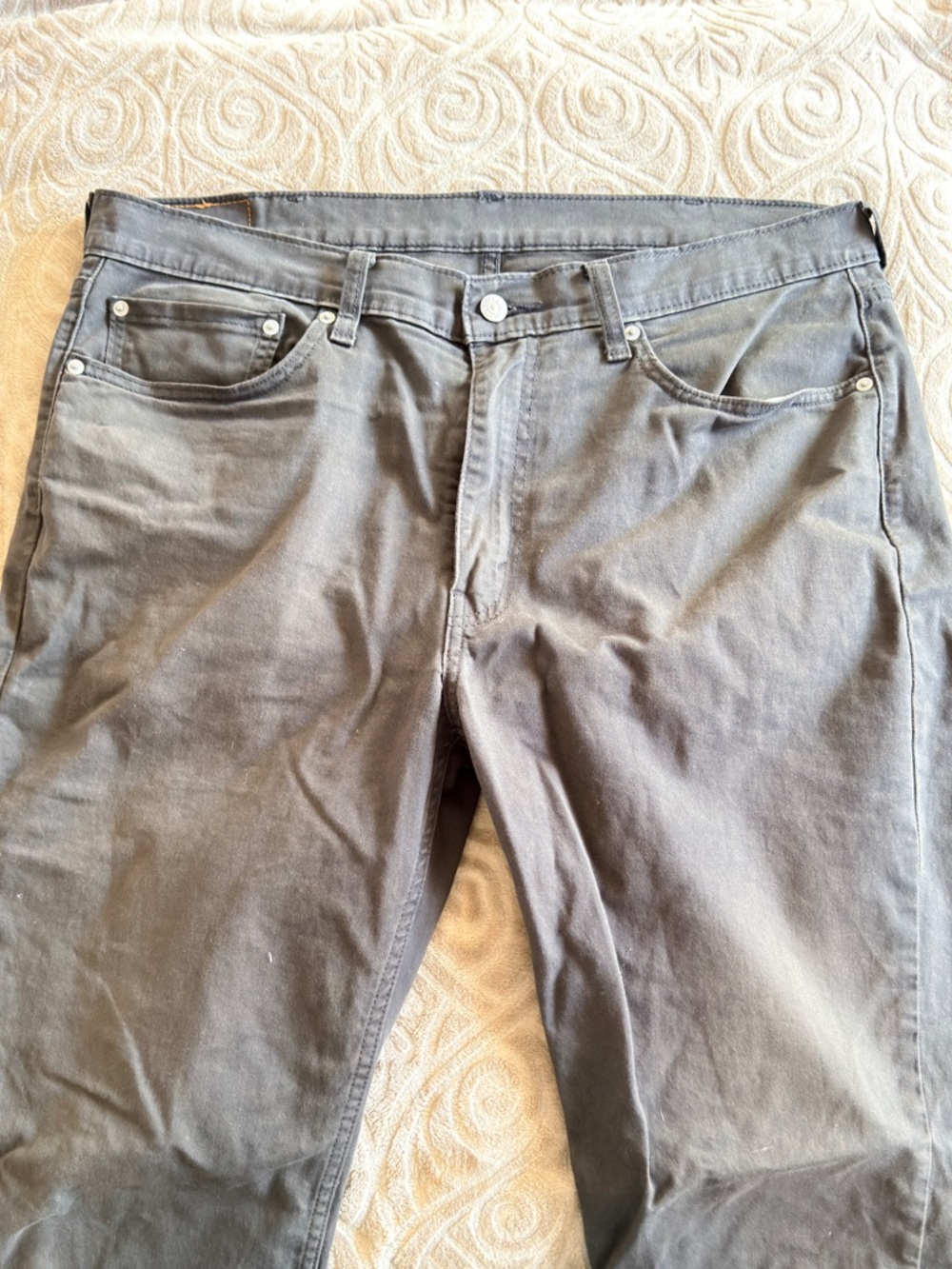 Levi’s Men's Relaxed Gray Jeans